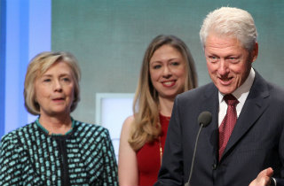 Bill Hillary Chelsea Clinton (Shutterstock)