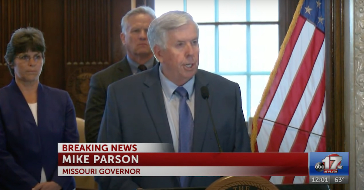 Missouri Gov. Mike Parson (R) throttled the St. Louis Post-Dispatch from a speech outside his office on Thurs., Oct. 14, 2021. (Image via screengrab from KMIZ-TV.)