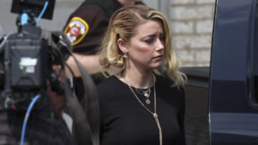 Actress Amber Heard departs the Fairfax County Courthouse on June 1, 2022 in Fairfax, Virginia. (Photo by Win McNamee/Getty Images.)