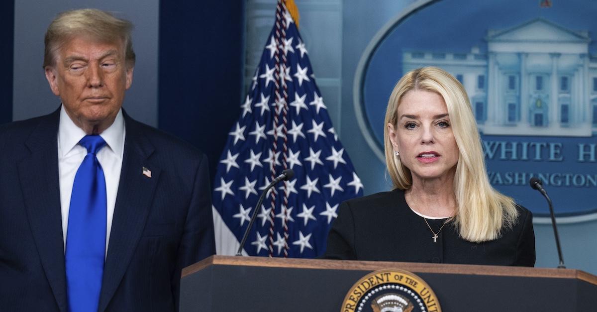 Donald Trump, Pam Bondi